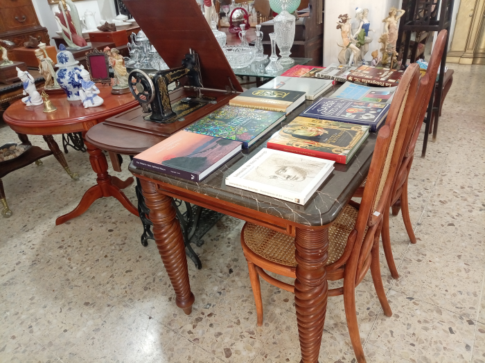 Muebles Antiguos León Gto