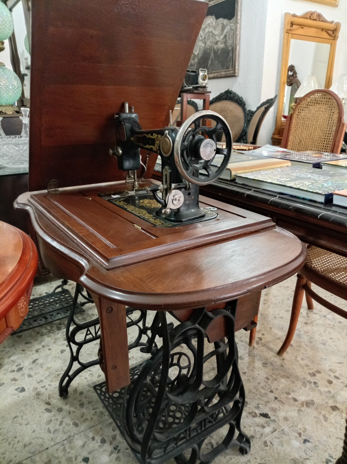 Muebles Antiguos León Gto