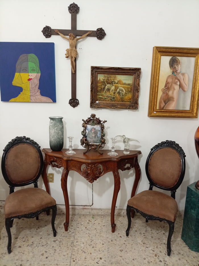 Muebles Antiguos León Gto