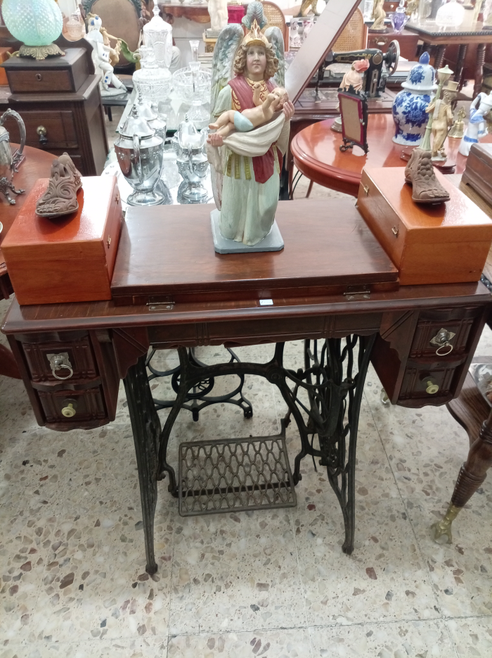 Muebles Antiguos León Gto