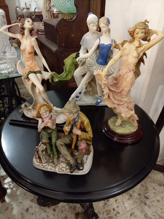 Muebles Antiguos León Gto