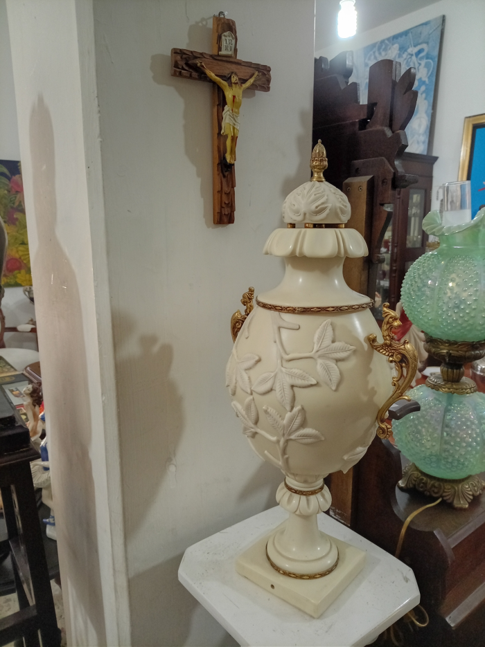 Muebles Antiguos León Gto