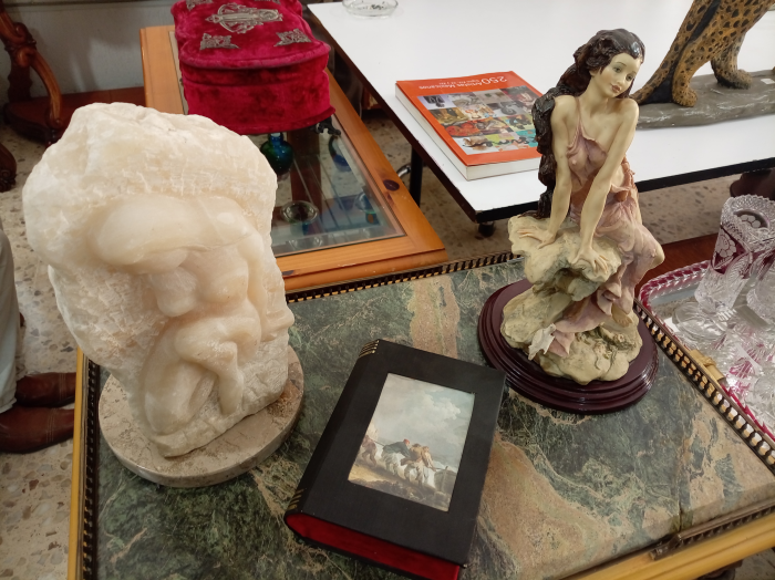 Muebles Antiguos León Gto