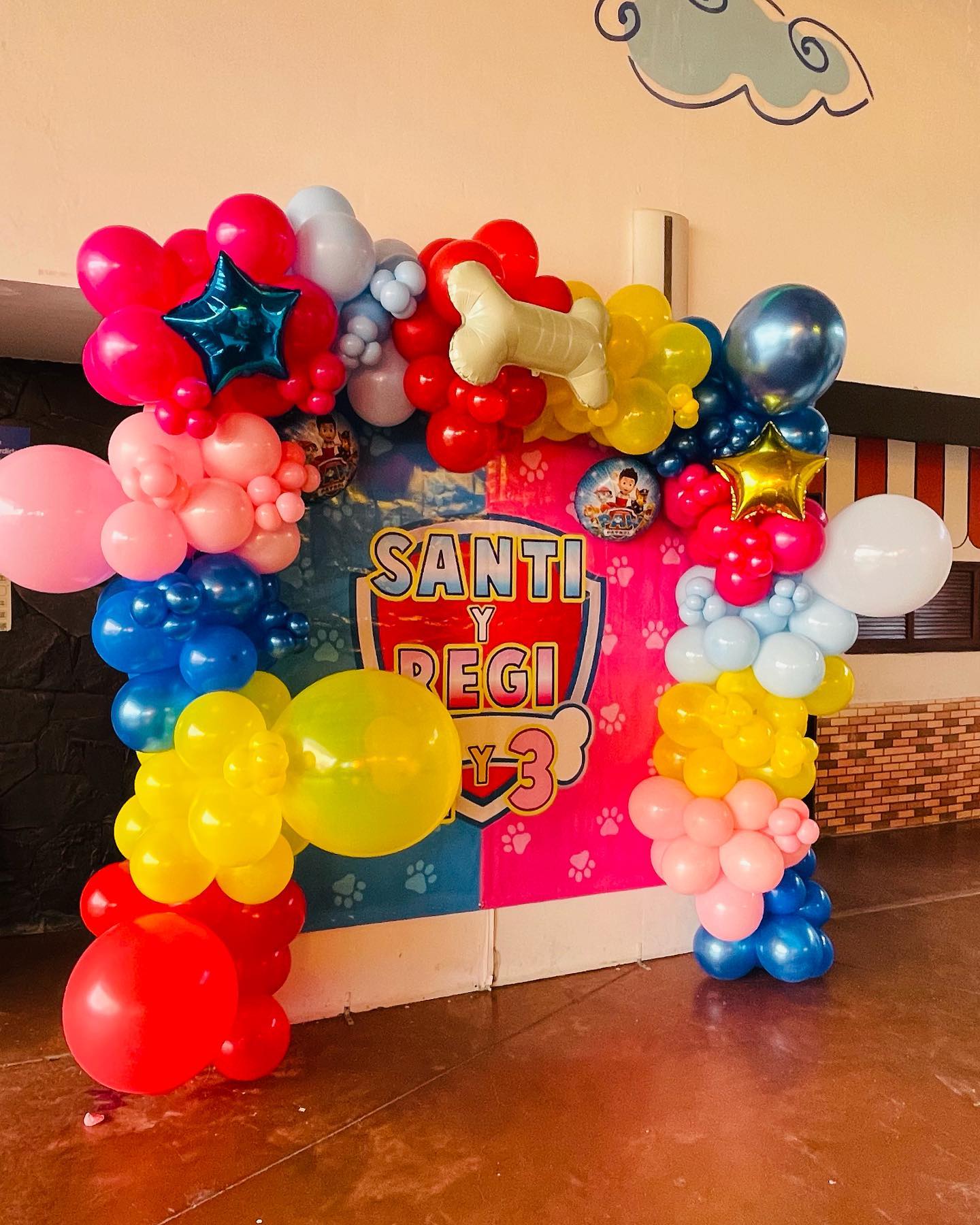 Asylum Arreglos con Globos y Peluches