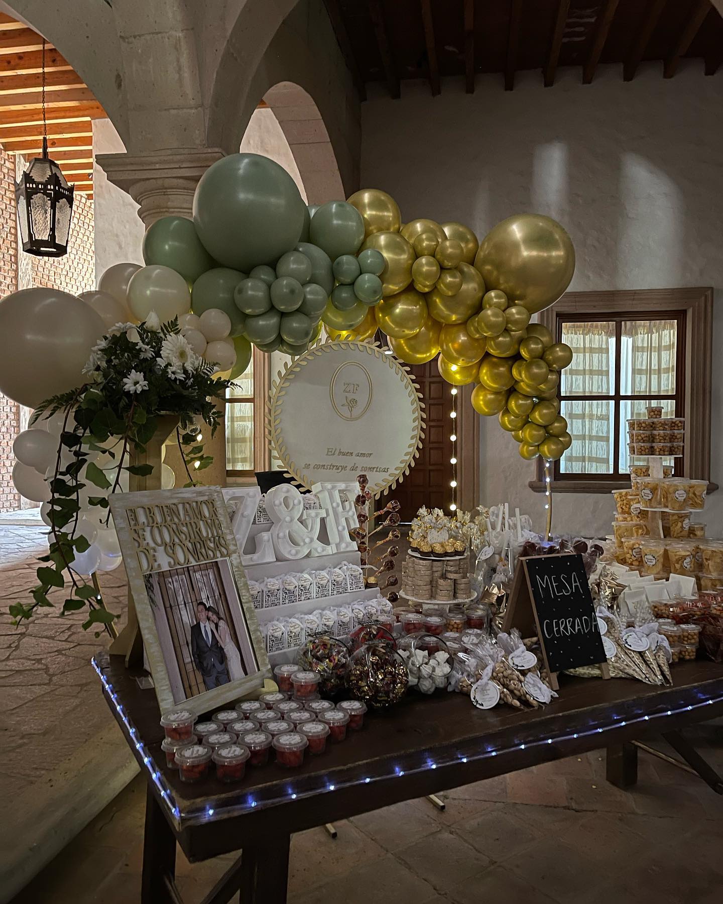 Asylum Arreglos con Globos y Peluches