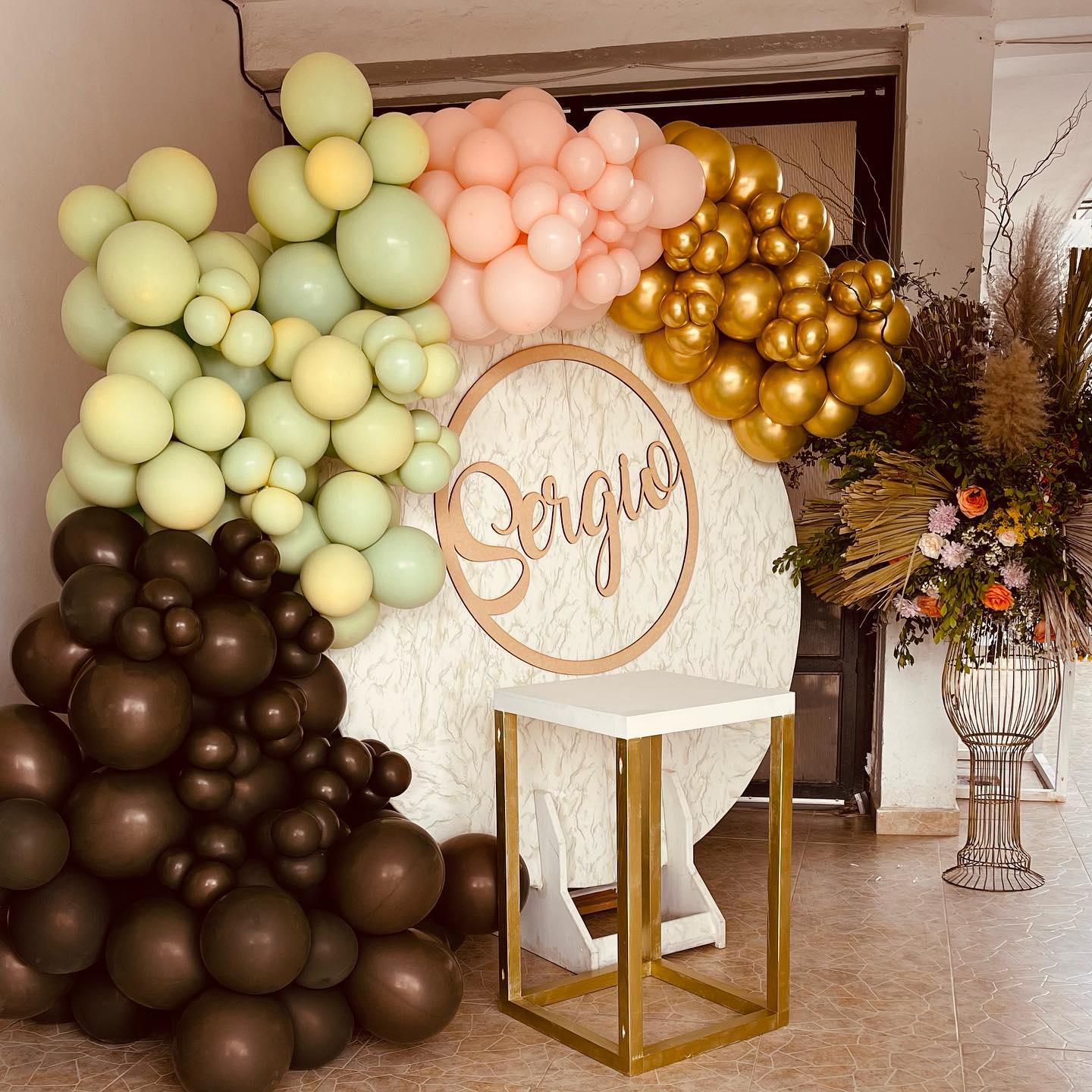 Asylum Arreglos con Globos y Peluches