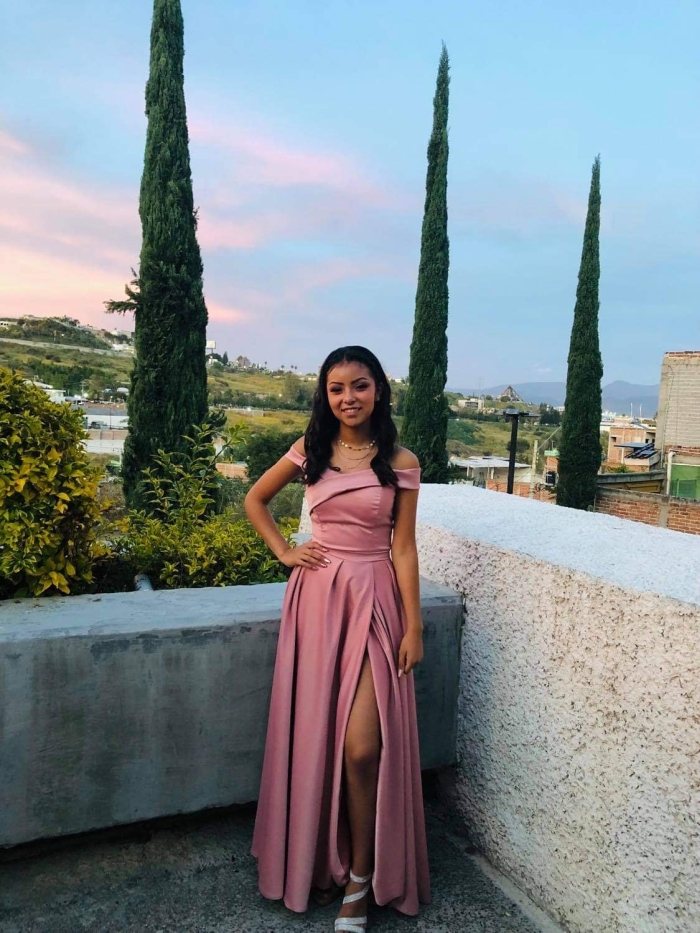 Creación de vestidos a la medida León Gto