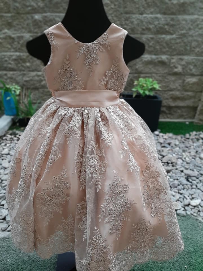 Creación de vestidos a la medida León Gto